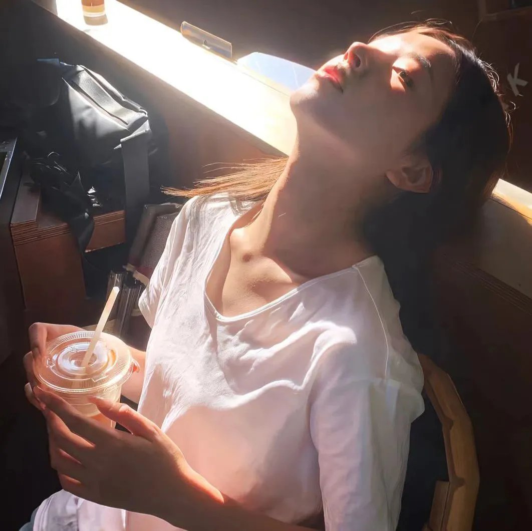 错爱情深,靳总请离婚